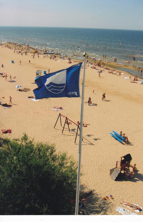Privatviesnica Zvaigzne Hotell Jūrkalne Exteriör bild