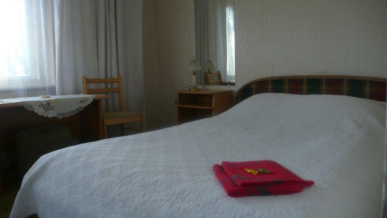 Privatviesnica Zvaigzne Hotell Jūrkalne Exteriör bild