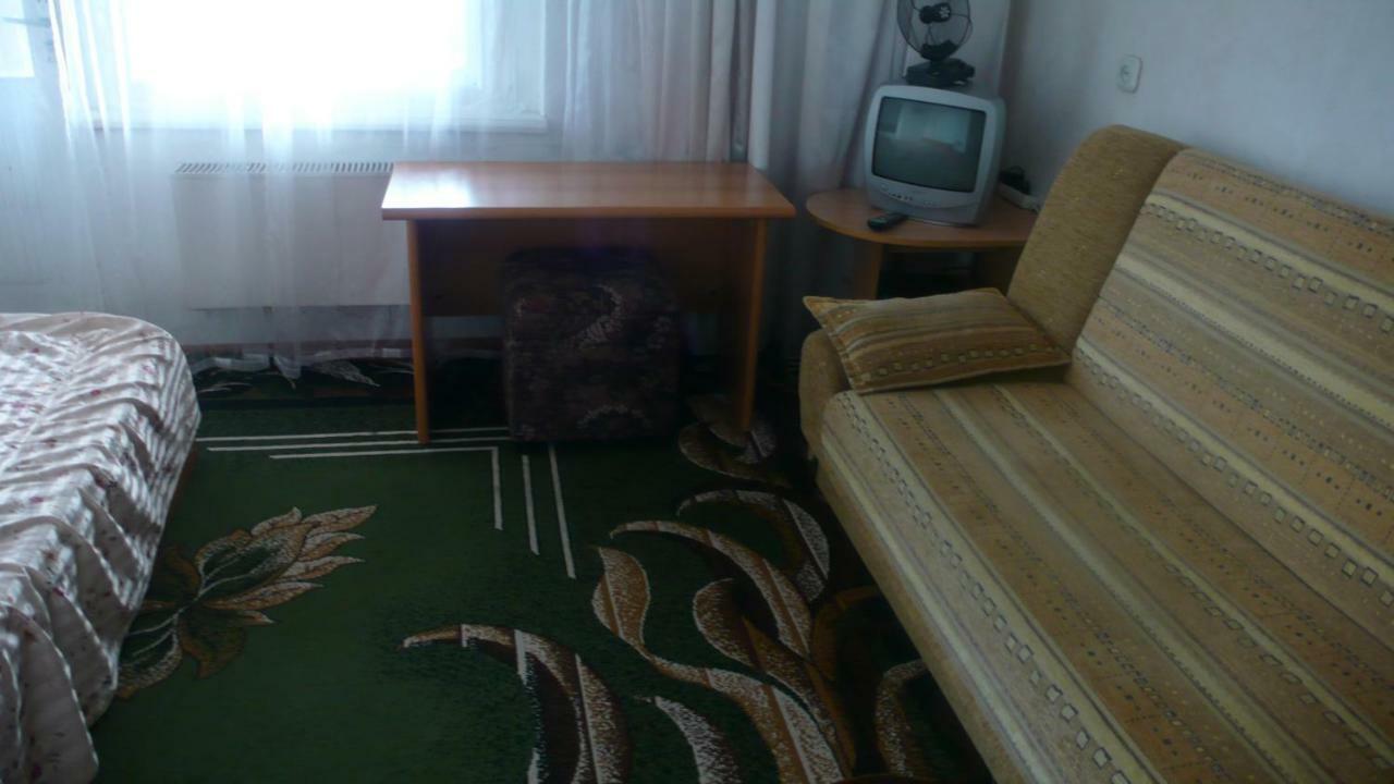 Privatviesnica Zvaigzne Hotell Jūrkalne Exteriör bild