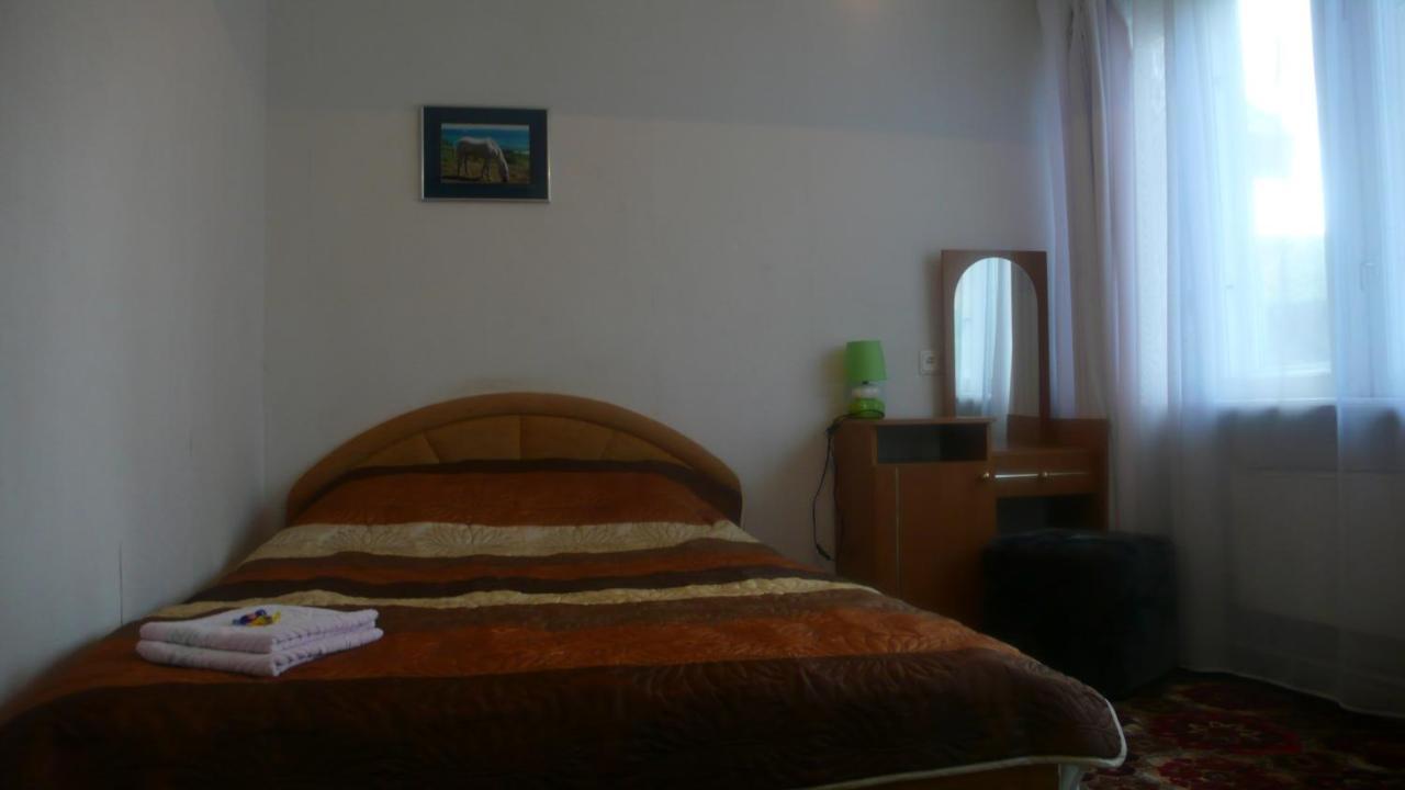 Privatviesnica Zvaigzne Hotell Jūrkalne Rum bild
